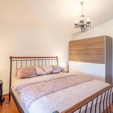 Aleksandra By Interhome Valdebek