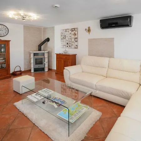 Aleksandra By Interhome Nyaraló *