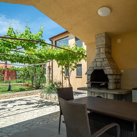 Holiday home Aleksandra By Interhome *